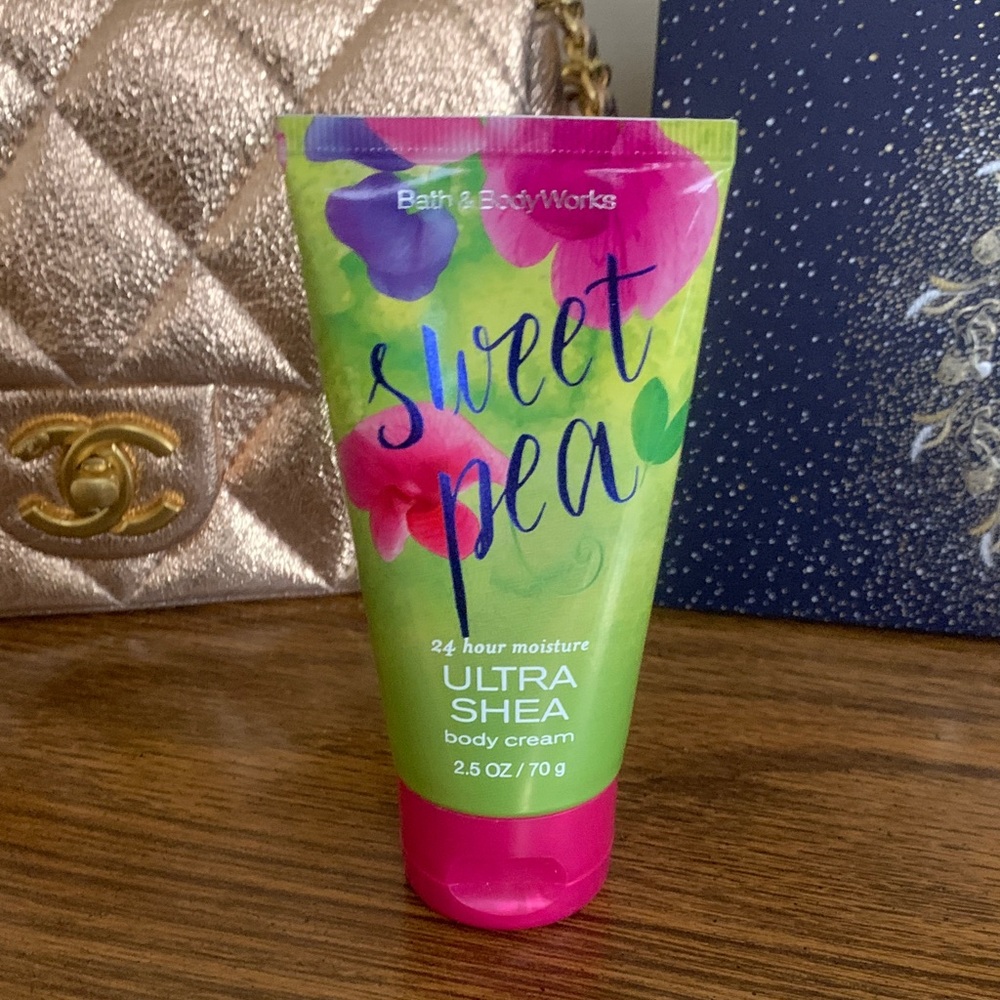 Bath & Body Works Sweet Pea Ultra Shea Body Cream